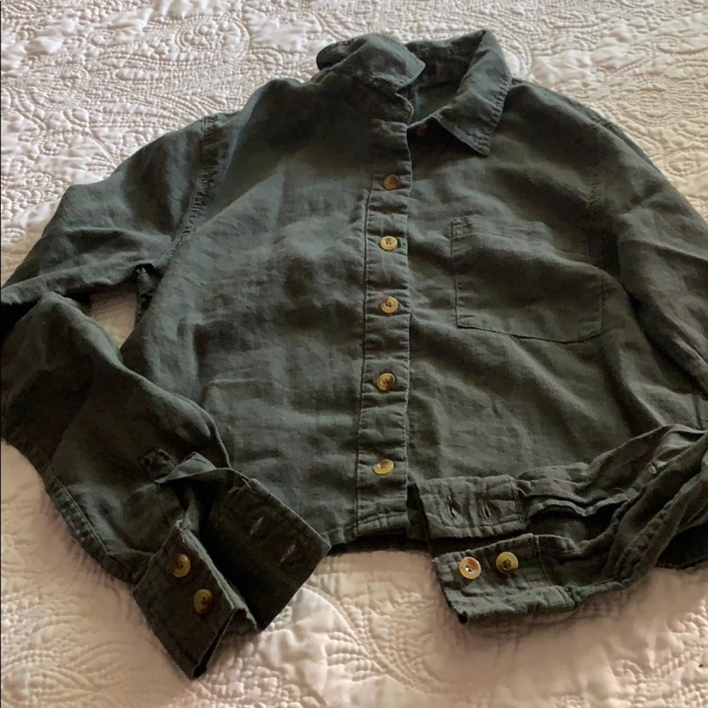 Long sleeve crop shirt